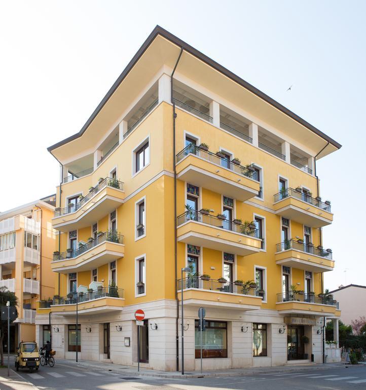 Hotel Villa Venezia Grado Exterior foto